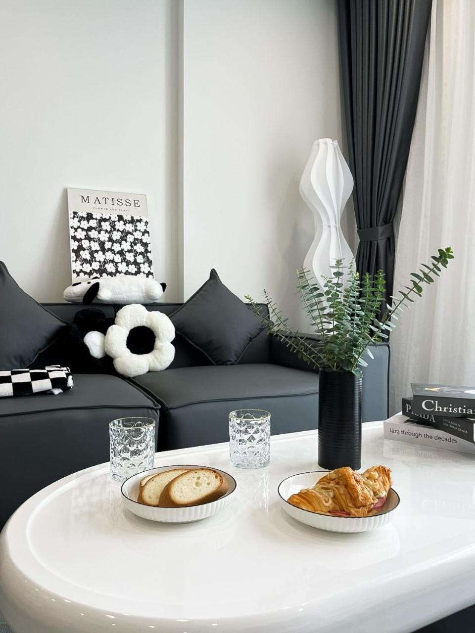 Bunnys Homes - Service Apartment Ханой Екстер'єр фото